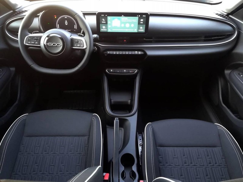 7 - Fiat 600 1.2 hybrid 110cv edct