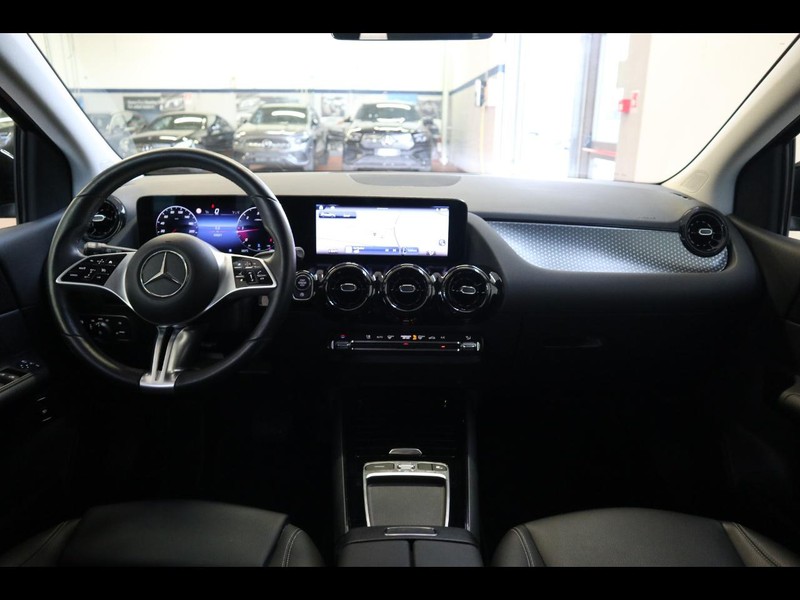 13 - Mercedes Classe B 200 d advanced 8g-dct