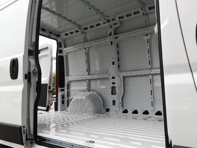 7 - Fiat Professional Ducato Series 2 Stock My25 Furgone Lastrato 35q Mh2 140cv 2.2 Multijet 3