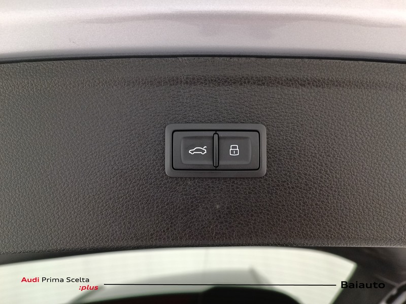 37 - Audi Q5 40 2.0 tdi mhev 12v s line quattro s tronic