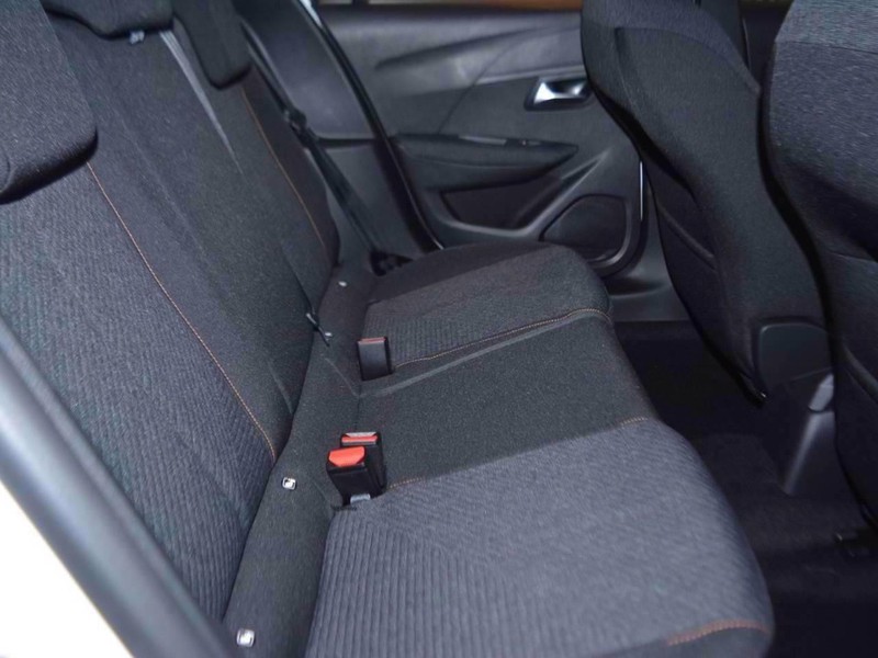 7 - Peugeot 208 1.2 puretech 100cv style s&s