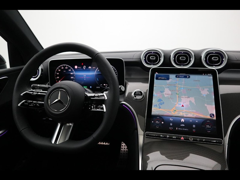 13 - Mercedes GLC coupe 300 de plug in hybrid amg line premium 4matic 9g-tronic