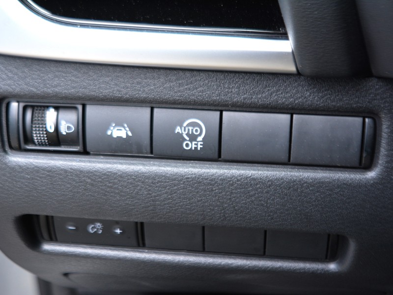 19 - Nissan Qashqai 1.3 mild hybrid 140cv n-connecta 2wd