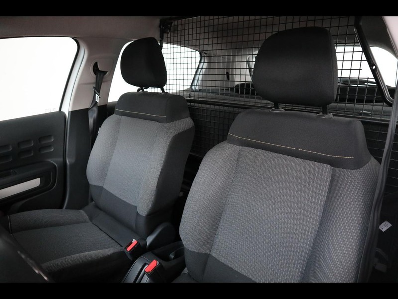 7 - Citroen C3 van 1.5 bluehdi 100cv s&s feel m6 my20