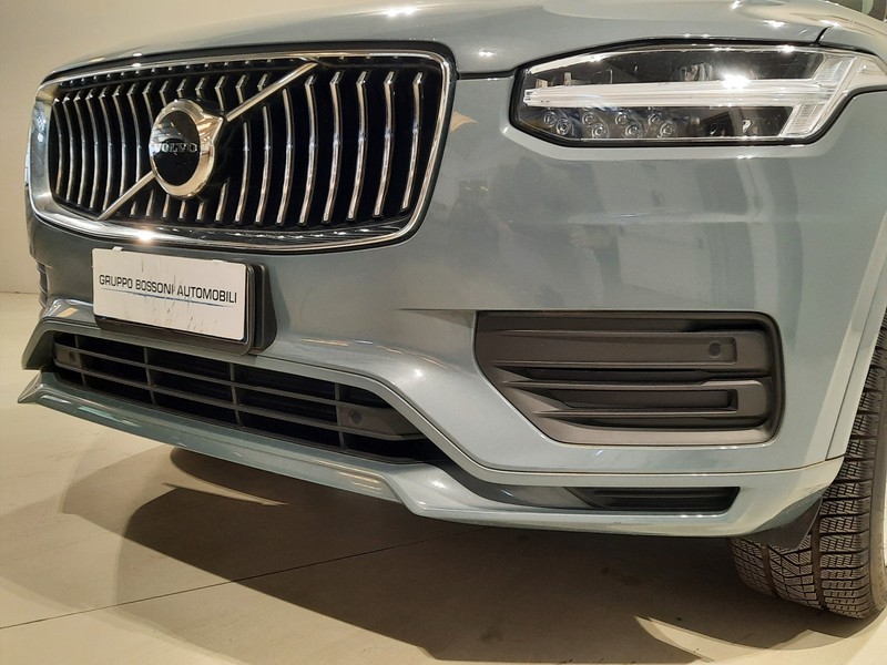 25 - Volvo XC90 2.0 b5 core awd automatico 7p.ti