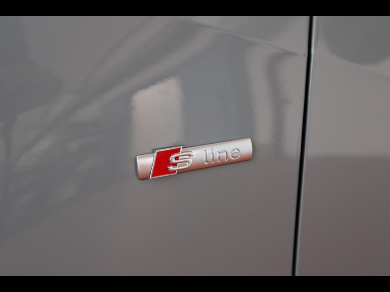 19 - Audi Q2 35 1.5 tfsi s tronic