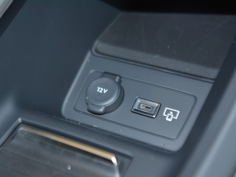 19 - Peugeot 308 1.2 hybrid 136cv gt e-dcs6