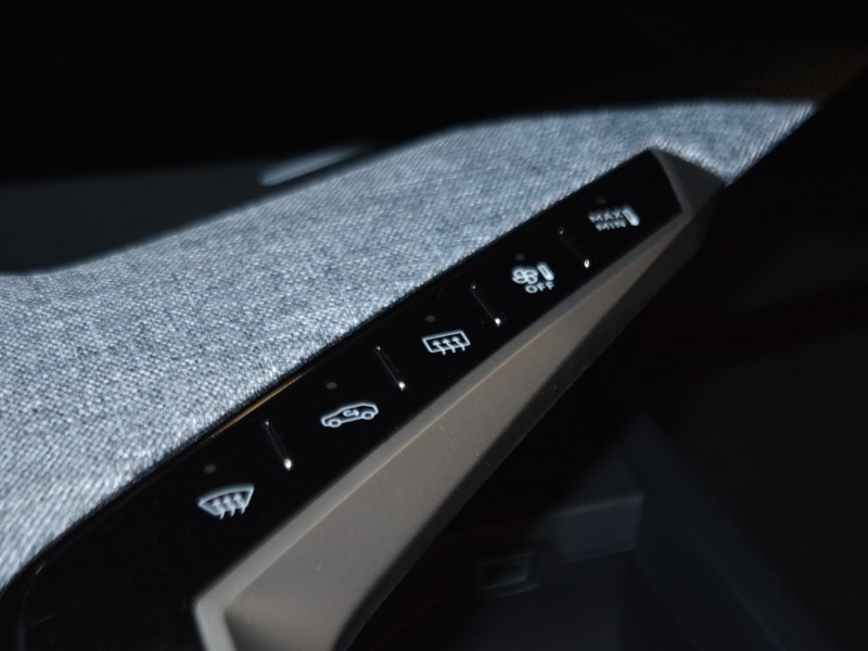 19 - Peugeot 5008 1.2 hybrid 145cv allure e-dcs6