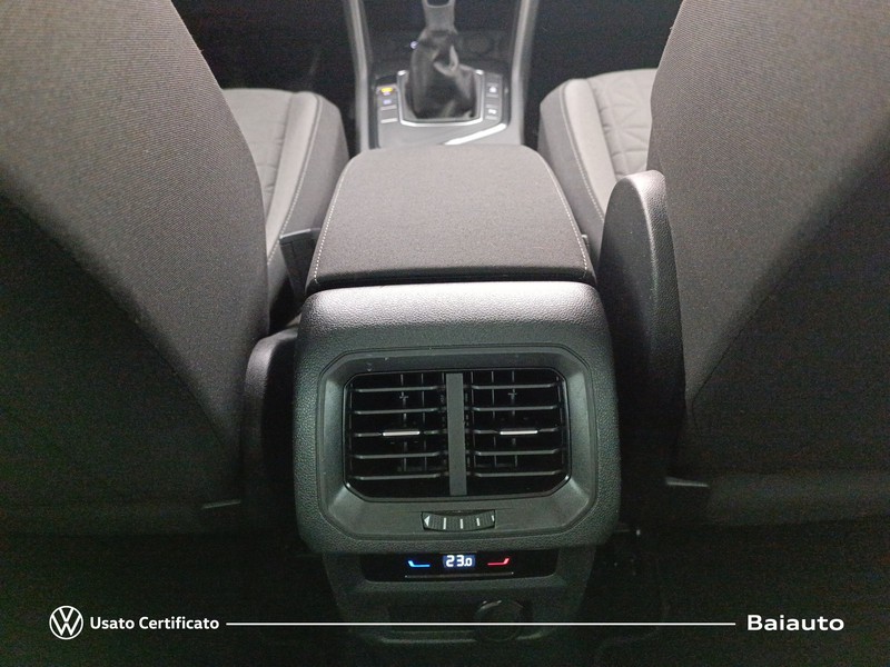 13 - Volkswagen Tiguan 1.5 tsi act 130cv life