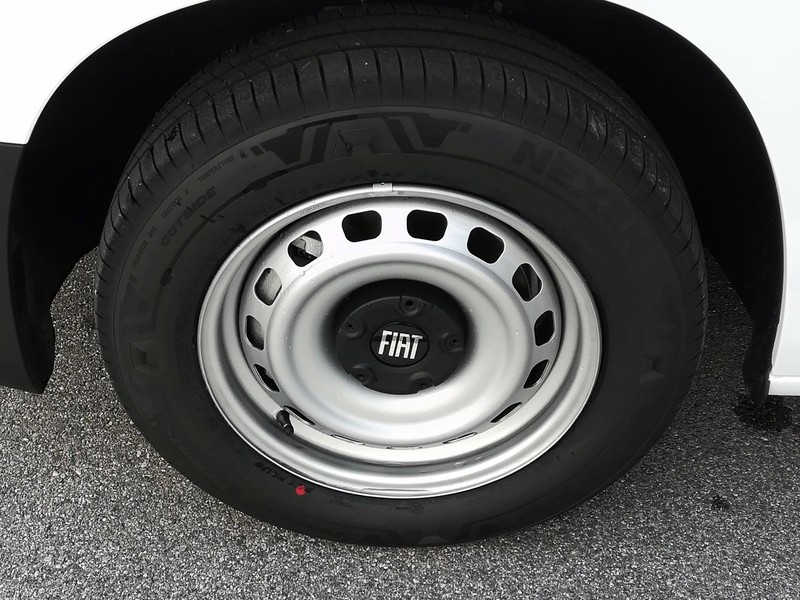 13 - Fiat Professional Doblò Serie 3 Van Ch1 1.5 Bluehdi 100cv Mt6