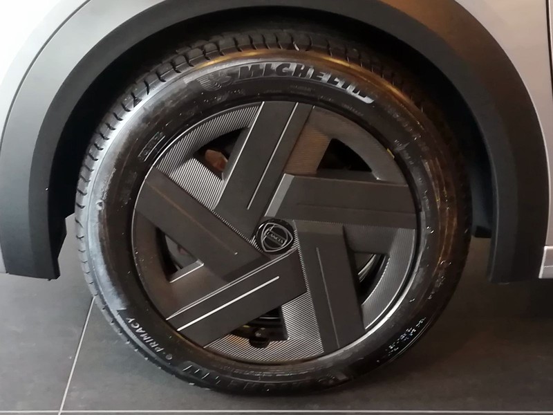 13 - Lancia Ypsilon Nuova Ibrida Ypsilon 1.2 100cv Ibrida