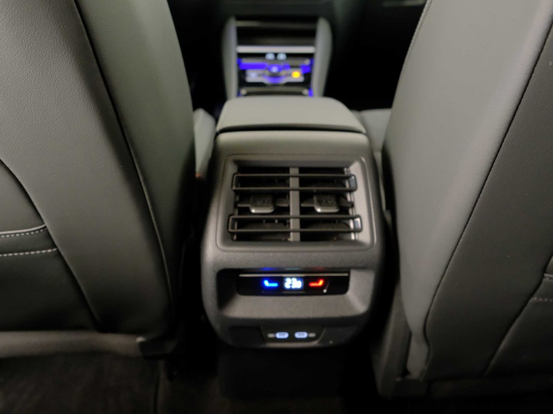 37 - Volkswagen Tiguan 1.5 etsi act 150cv elegance dsg