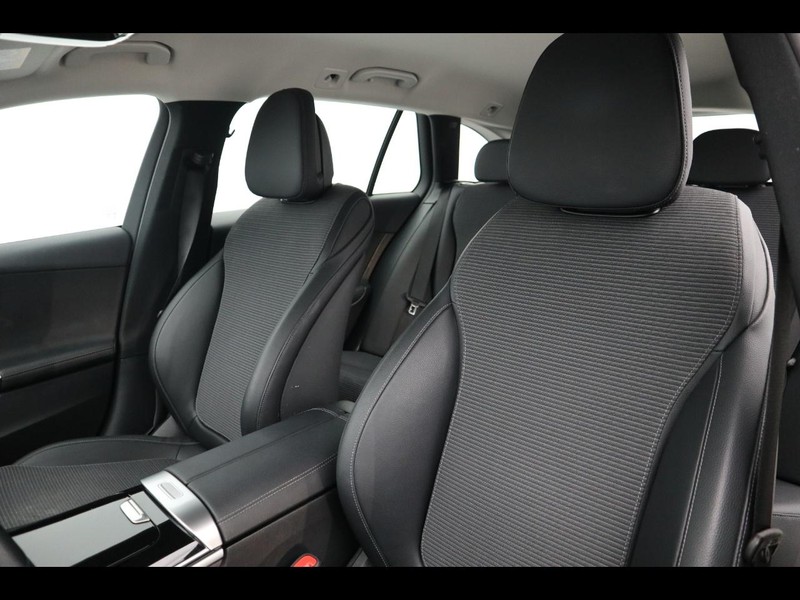 7 - Mercedes Classe C station wagon 200 d mild hybrid advanced 9g-tronic