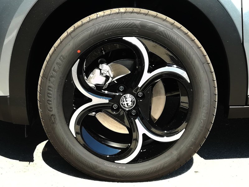 13 - Alfa Romeo Junior 1.2 hybrid 145cv ibrida speciale edct6