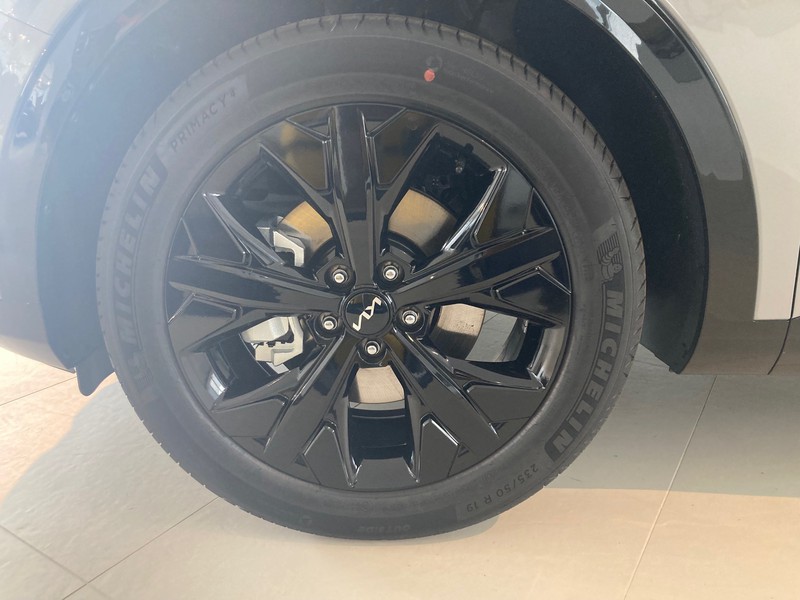 13 - Kia Sportage 1.6 t-gdi mhev 160cv special edition sunroof pack dct