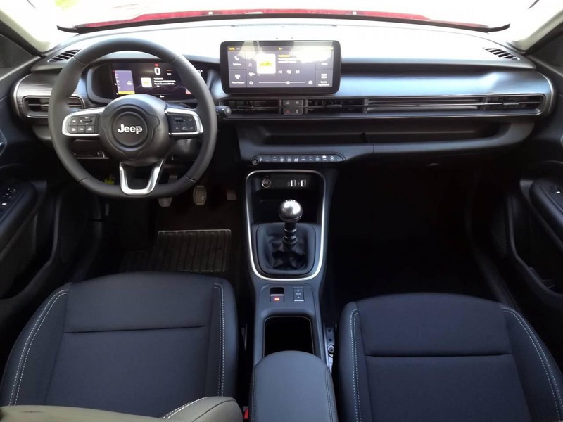7 - Jeep Avenger 1.2 turbo 100cv altitude fwd