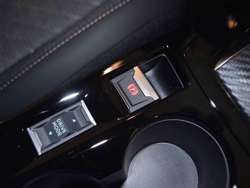 19 - Peugeot 208 1.2 hybrid 48v 110cv allure e-dcs6
