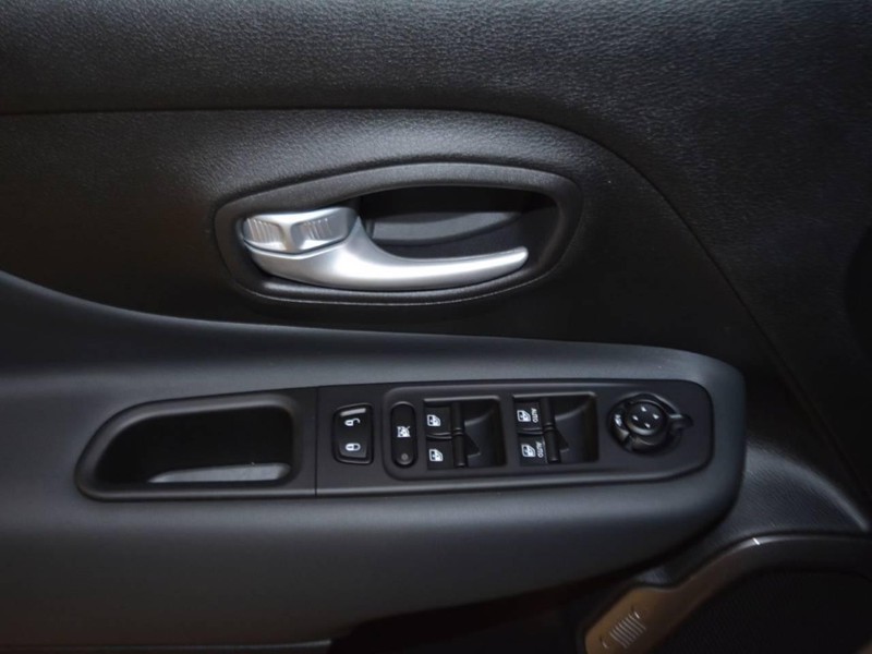 13 - Jeep Renegade 1.5 turbo t4 mhev altitude 2wd dct