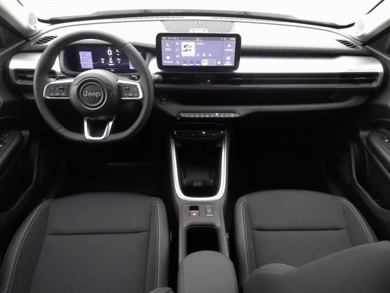 7 - Jeep Avenger 1.2 turbo e-hybrid 100cv altitude fwd edct6