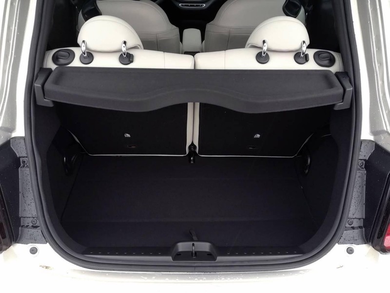 19 - Fiat 500 500e 42 kwh giorgio armani