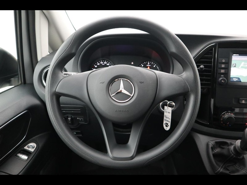 13 - Mercedes Vans Vito 110 cdi long