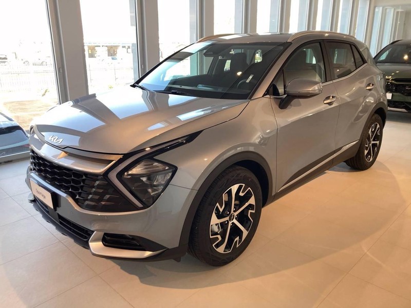 1 - Kia Sportage 1.6 t-gdi hev 210cv style at6
