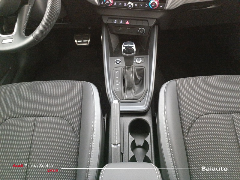 13 - Audi A1 sportback 25 1.0 tfsi s line edition s tronic my20