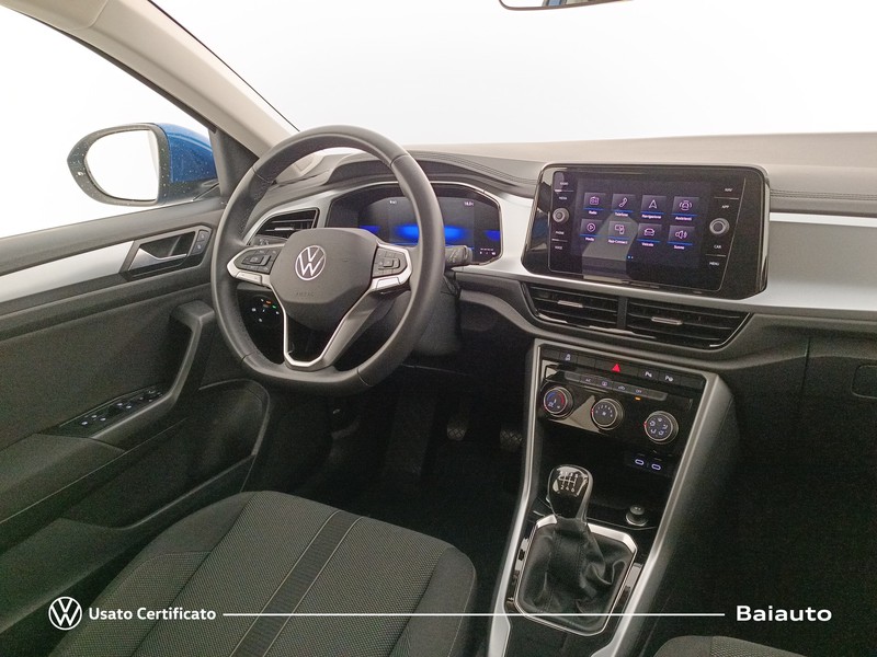 7 - Volkswagen T-Roc 1.0 tsi 110cv life