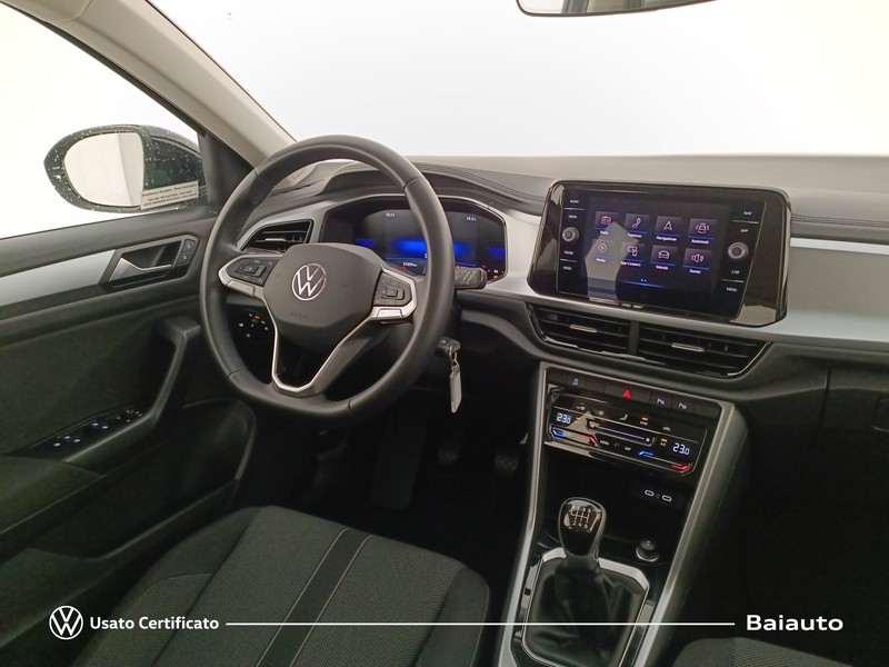 7 - Volkswagen T-Roc 2.0 tdi scr 115cv life