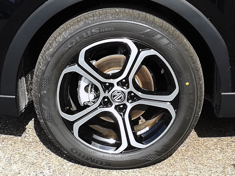 13 - Mg ZS 1.5 comfort