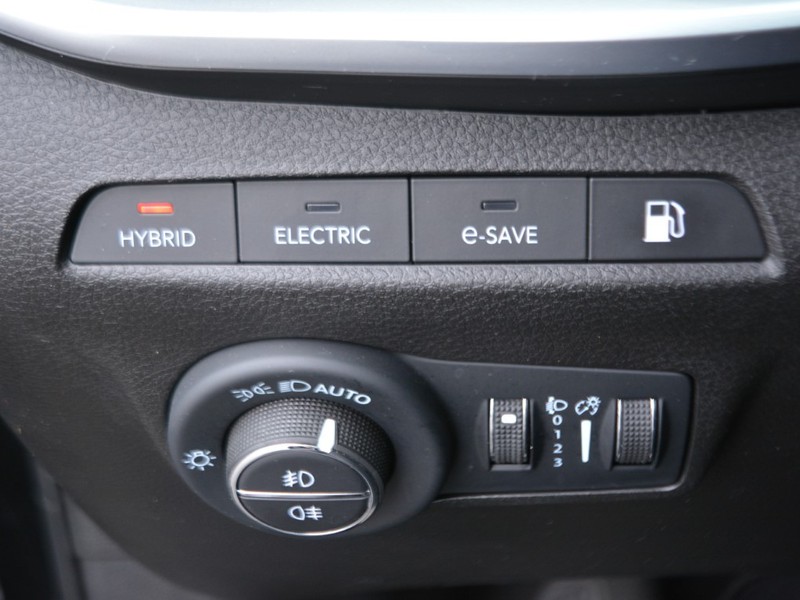 13 - Jeep Compass 1.3 turbo t4 phev limited 4xe at6