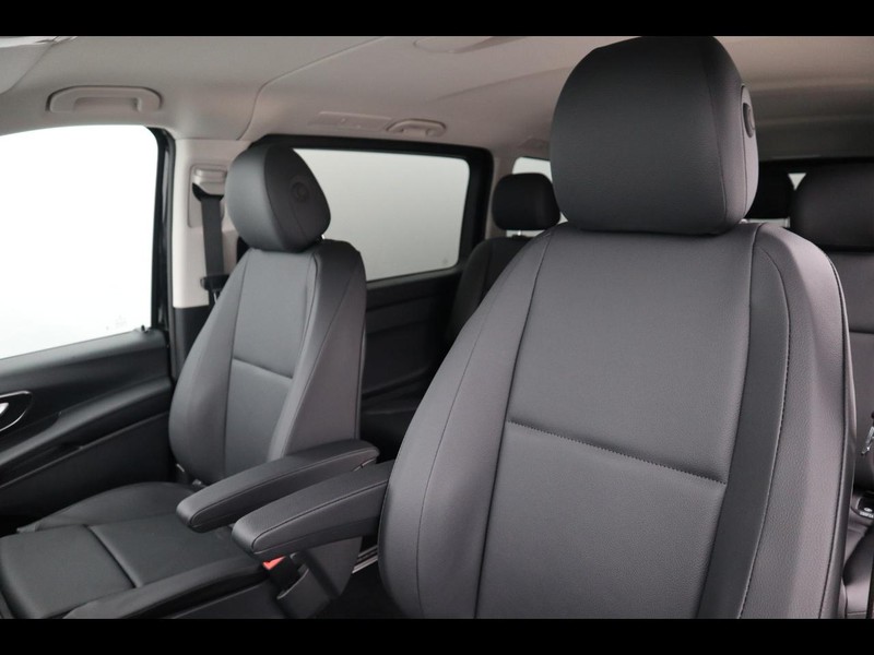 7 - Mercedes Vans Vito 116 cdi long tourer select auto my20