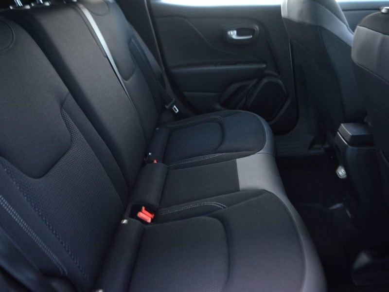 7 - Jeep Renegade 1.5 turbo t4 mhev altitude 2wd dct