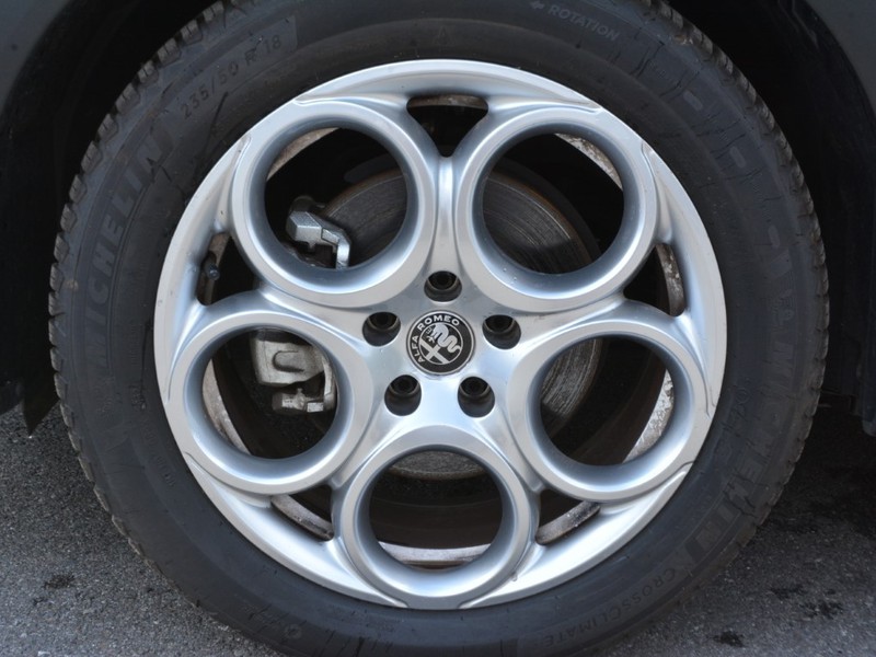 7 - Alfa Romeo Tonale 1.5 hybrid 130cv sprint tct7