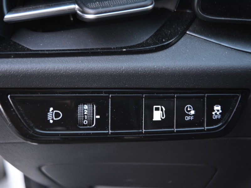 19 - Kia Niro 1.6 gdi plug-in hybrid style dct6