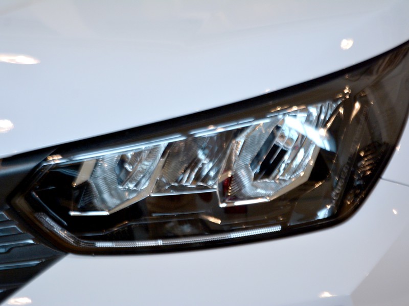 19 - Peugeot 2008 1.2 hybrid 145cv style e-dcs6