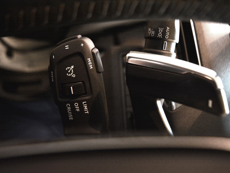 19 - Peugeot 5008 1.5 bluehdi allure pack eat8 s&s