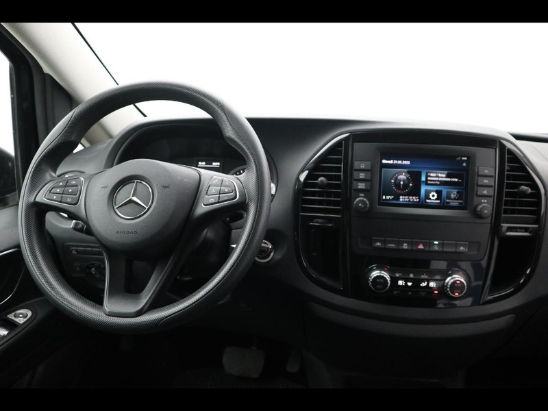 13 - Mercedes Vans Vito 116 cdi compact tourer select auto my19