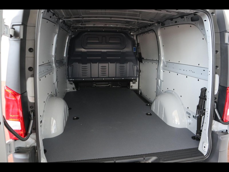 13 - Mercedes Vans Vito Furgone PRO 114 CDI Long