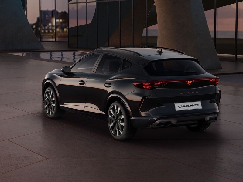 7 - Cupra Formentor 1.5 hybrid 150cv dsg