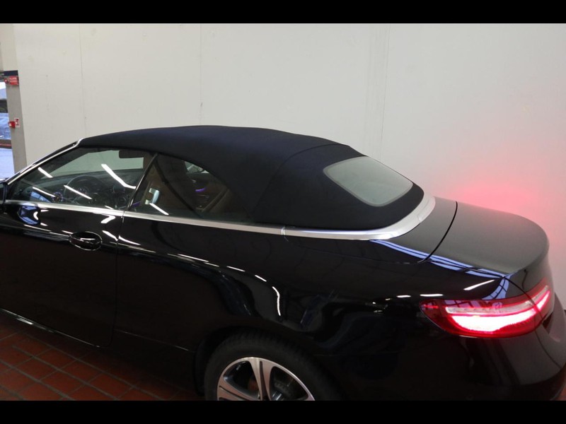 19 - Mercedes Classe E cabrio 220 business sport 4matic 9g-tronic plus