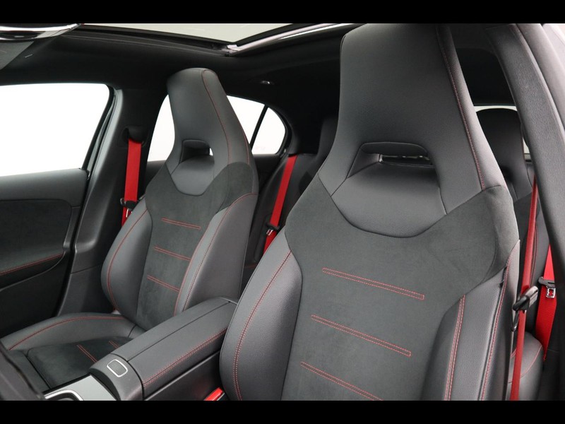 7 - AMG Classe A amg 35 premium plus amg 4matic speedshift dct amg 8g