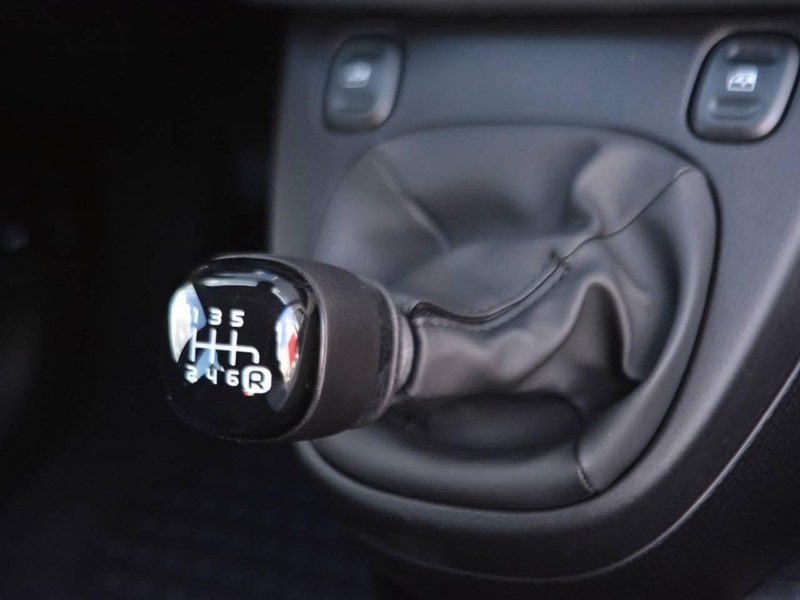 19 - Fiat Panda 1.0 firefly hybrid 70cv s&s