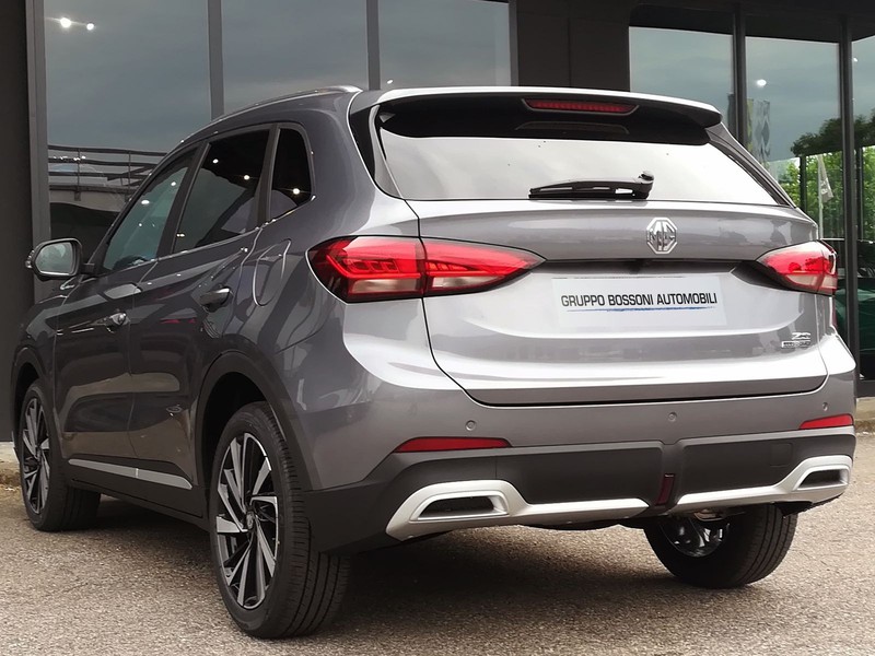 7 - Mg ZS 1.5 hybrid+ luxury auto