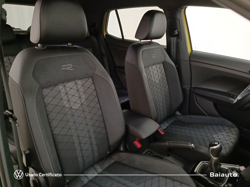 19 - Volkswagen T-Cross 1.0 tsi 115cv r-line
