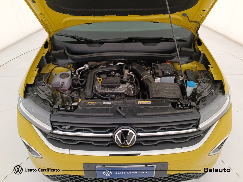 31 - Volkswagen T-Cross 1.0 tsi 115cv r-line