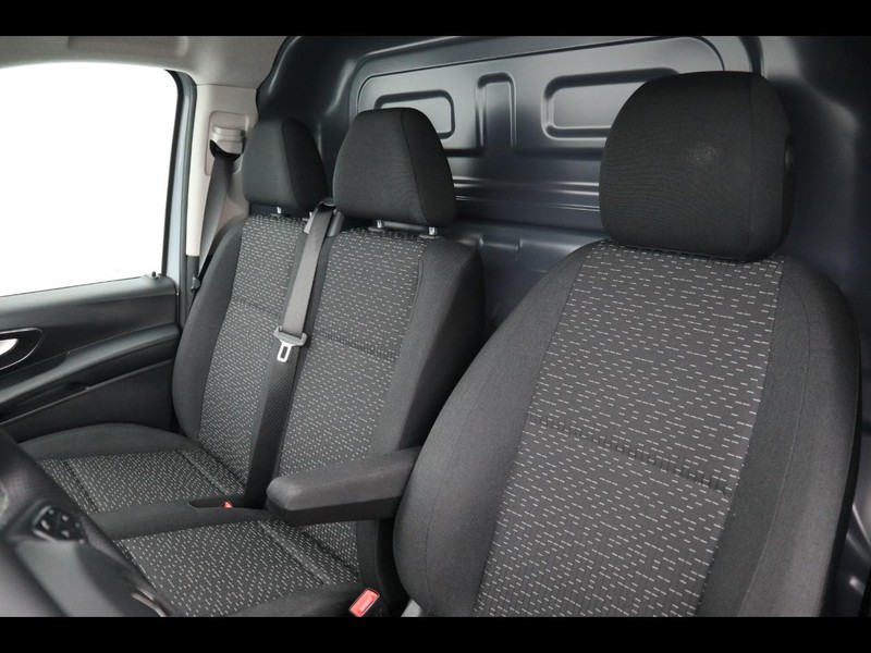 7 - Mercedes Vans Vito 116 cdi long pro auto my20