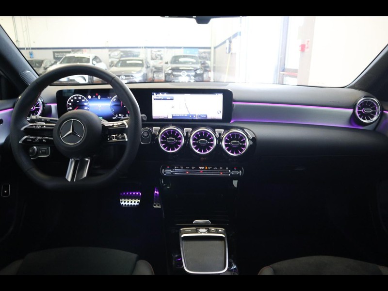 13 - Mercedes Classe A 250 e plug-in-hybrid amg line advanced plus speedshift dct amg 8g