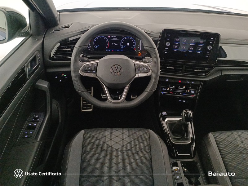 7 - Volkswagen T-Roc 1.0 tsi 115cv r line