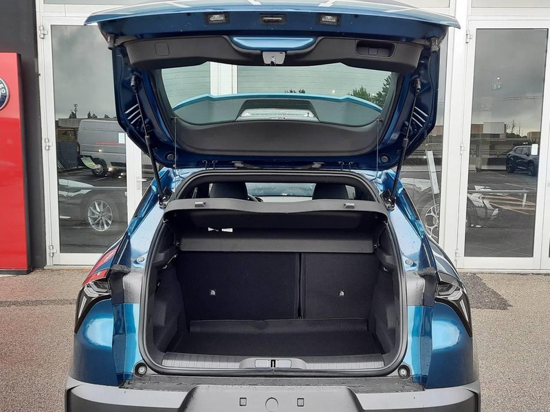 19 - Alfa Romeo Junior 1.2 hybrid 145cv ibrida edct6